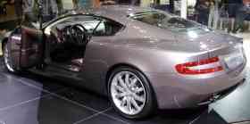 Aston Martin DB9 (900x449 55kb)
