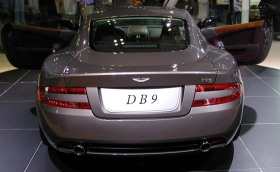 Aston Martin DB9 (800x492 32kb)