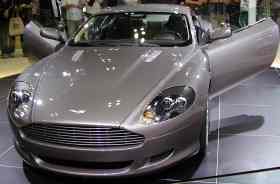 Aston Martin DB9 (1024x694 147kb)