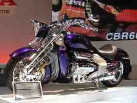 Honda Valkyrie RUNE (1024x768 107kb)