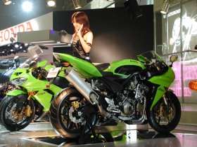 ZX-10R Jbgf (1024x768 96kb)