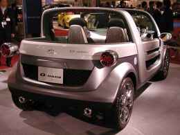 Daihatsu Concept Car D-Bone (800x600 73kb)